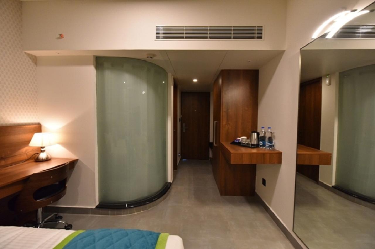 Vivid A Boutique Hotel Tiruchirappalli Exterior foto