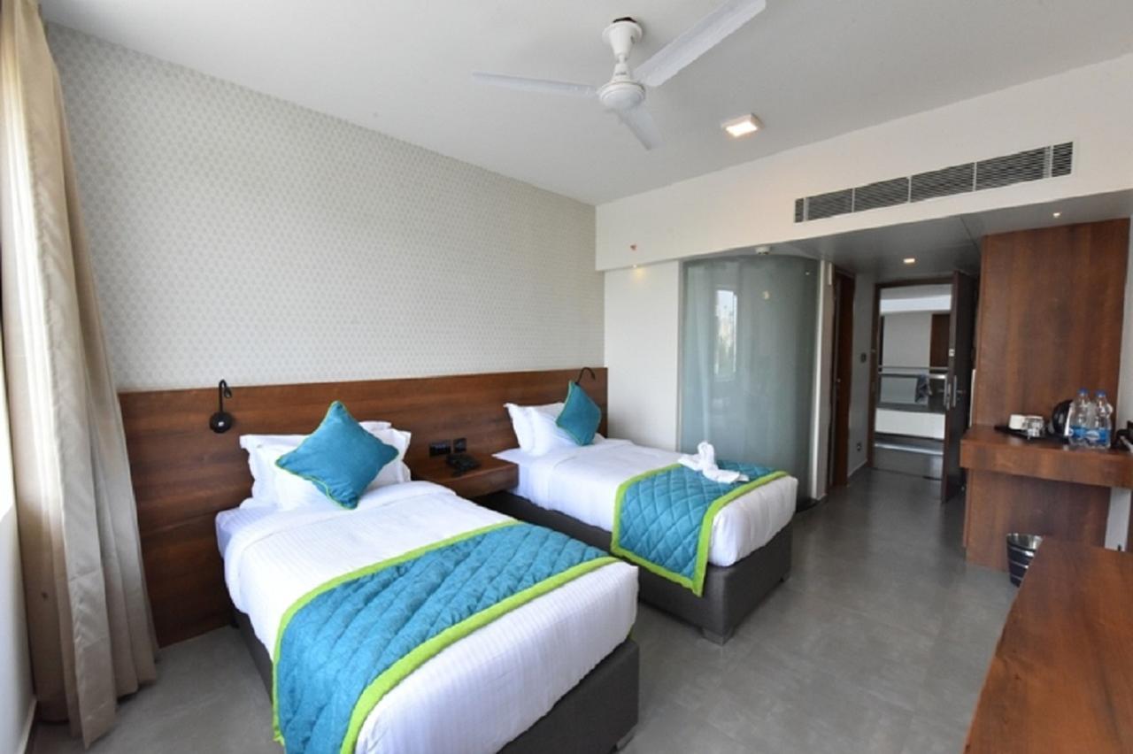 Vivid A Boutique Hotel Tiruchirappalli Exterior foto