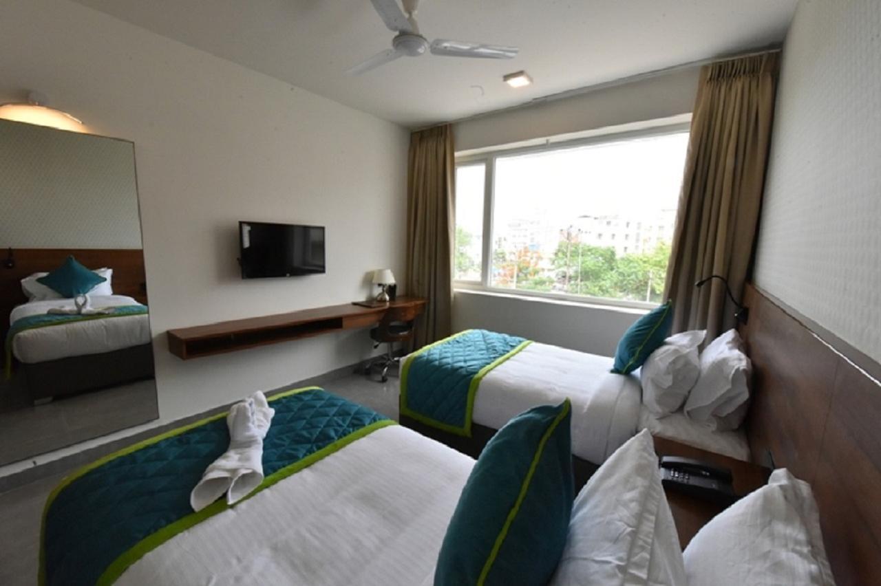 Vivid A Boutique Hotel Tiruchirappalli Exterior foto