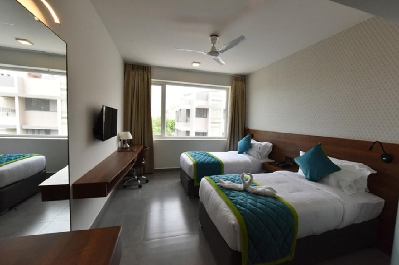 Vivid A Boutique Hotel Tiruchirappalli Exterior foto